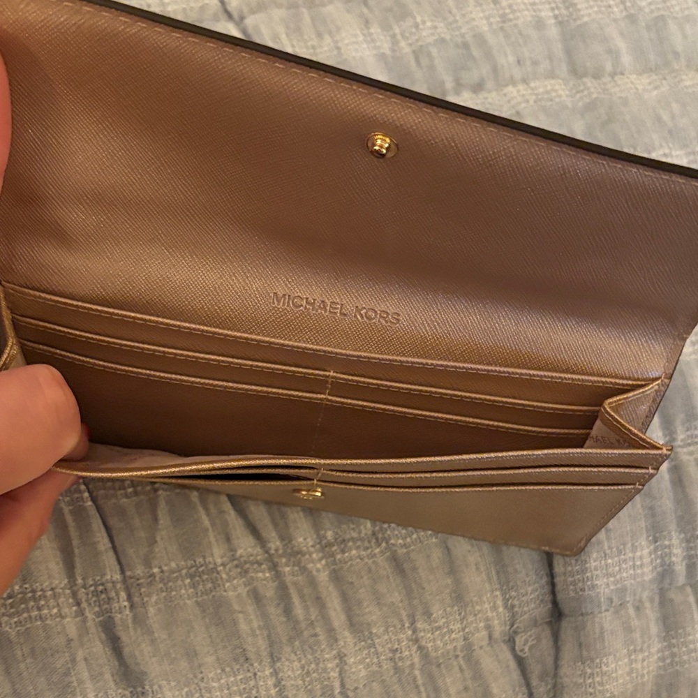 Michael Kors Rose Gold Wallet - Picture 4 of 5